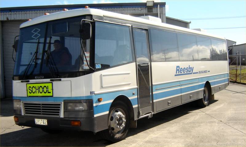 Reesby Buslines R90