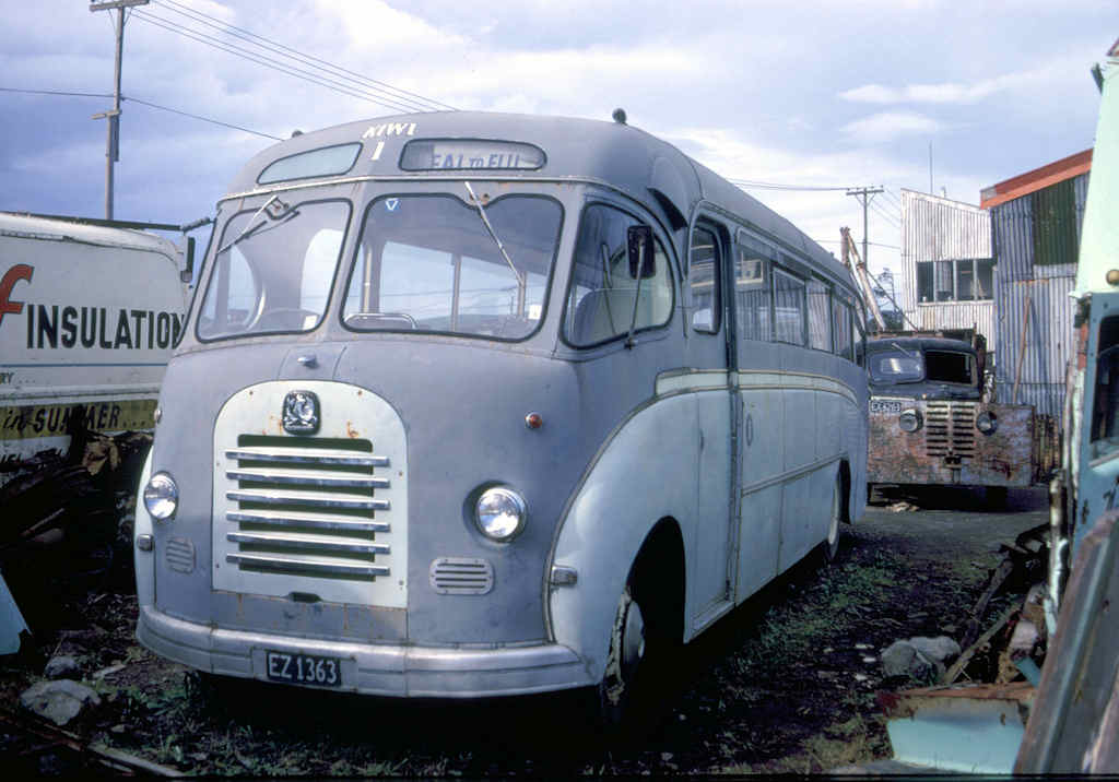 Bedford SB Duple Vega