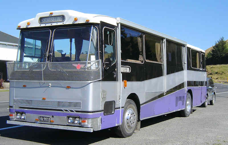 Bedford YRT HW9819