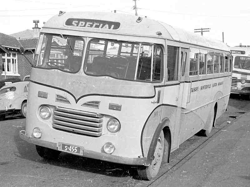 Ford V8 Rangitikei Coach Lines.