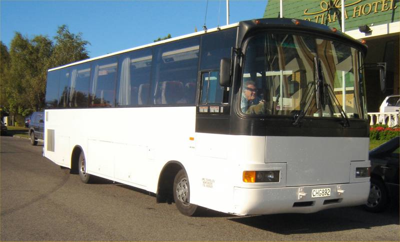 Hino RK176 coach