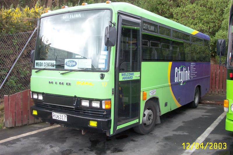 Mana 17 Hino RB145