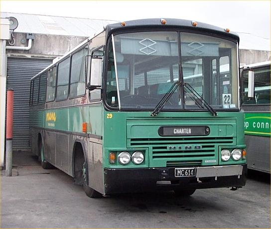 Mana 29 Hino BX341