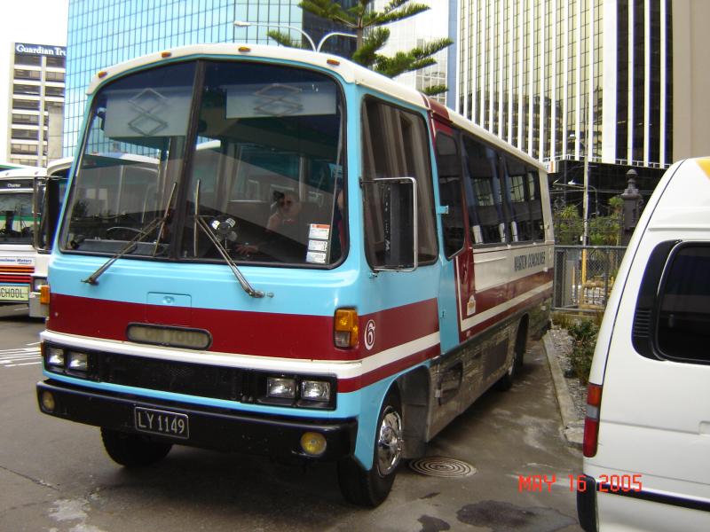 Hino AC140