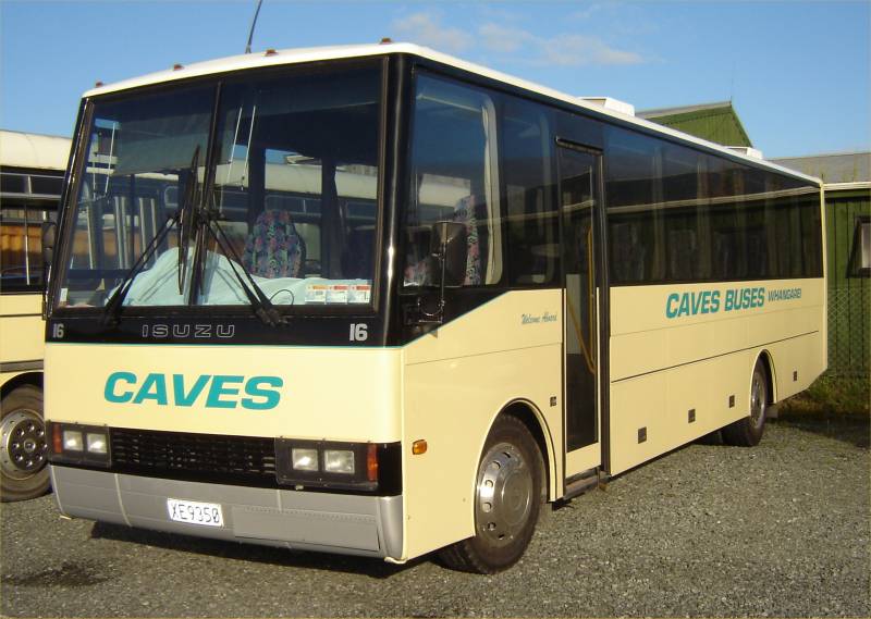 Caves Buses FSR600 #16