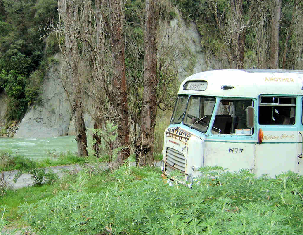 Newton Leyland Comet