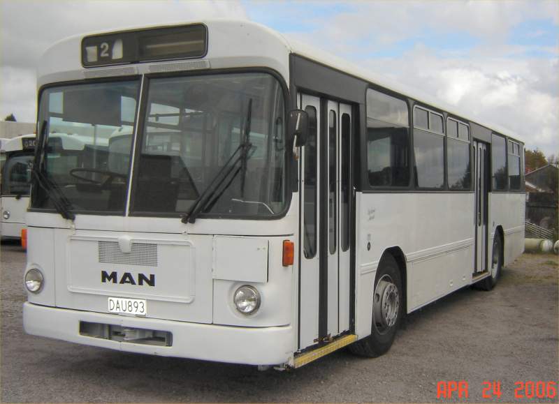 Taupo DAU893 MAN SL200