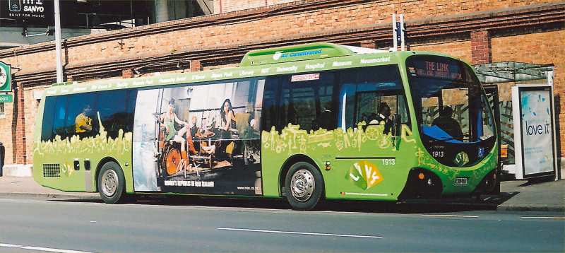 The Link Volvo B7R #1913