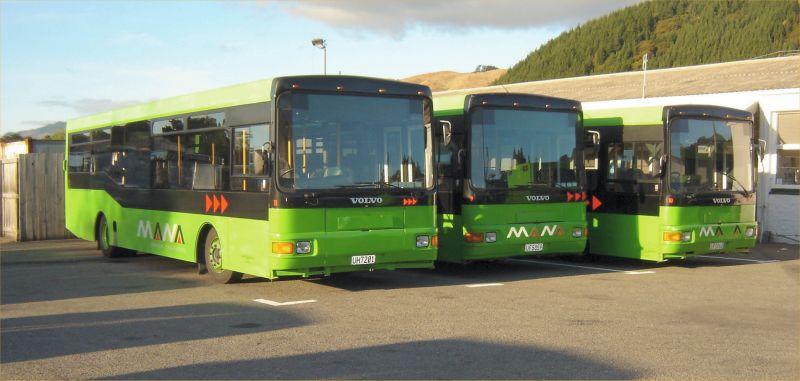 Mana Volvo B6R #11 9 10