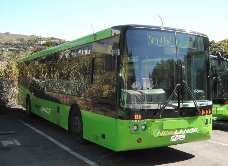 Newlands Volvo B7RLE #128