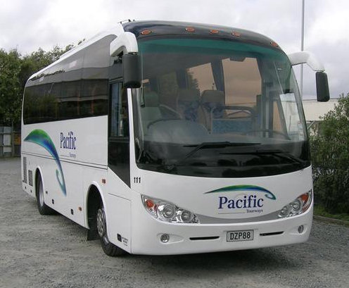 Mitsubishi RK125L9 bus